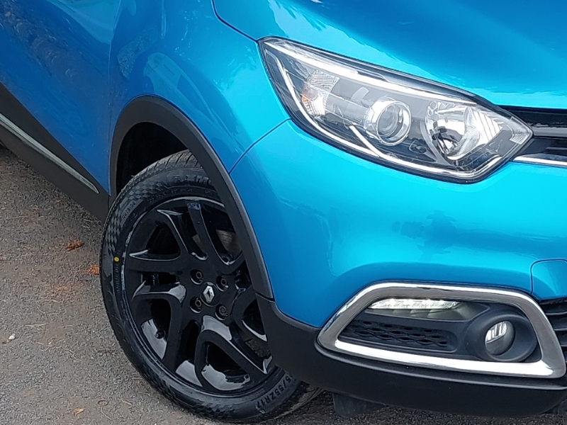 Renault Captur  Black #20