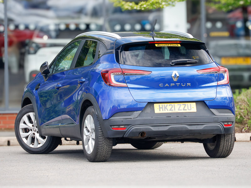Renault Captur 1.3 Tce 130 Iconic Blue #2