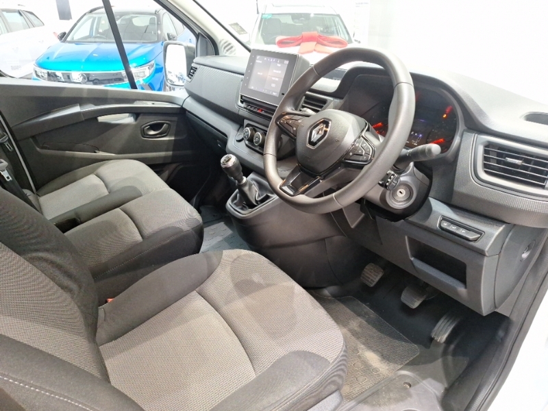 Renault Trafic Ll30 Blue Dci 130 Advance Safety Van White #3