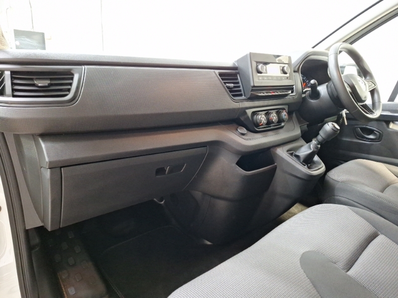 Renault Trafic Sl28 Blue Dci 130 Business Van White #5