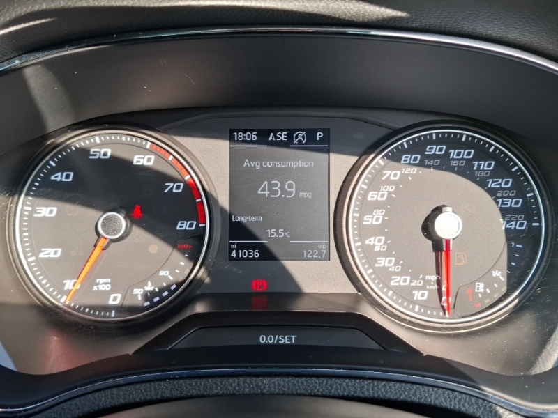 Seat Arona  Red #15