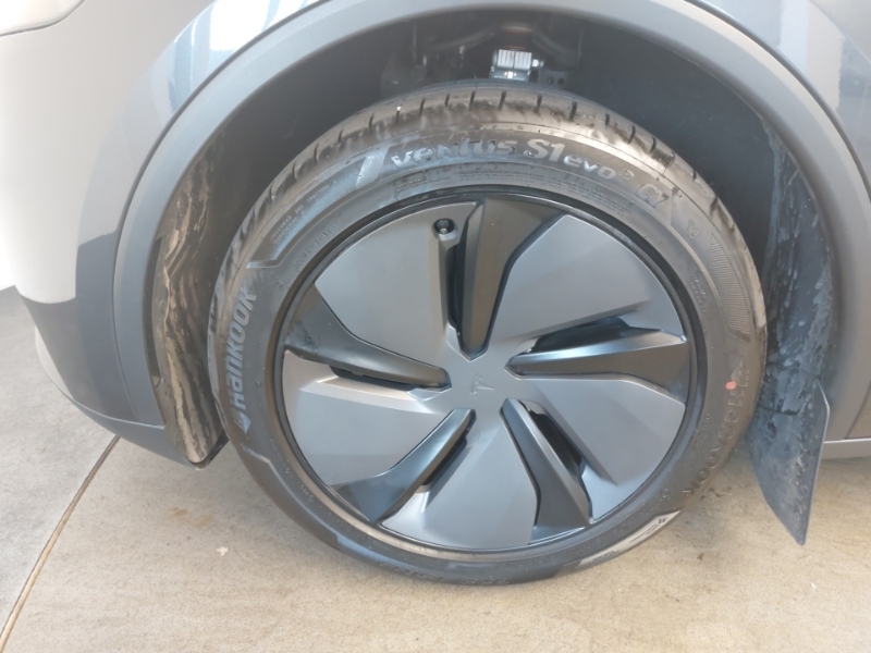 Tesla Model Y Long Range Awd 85Kwh Grey #17