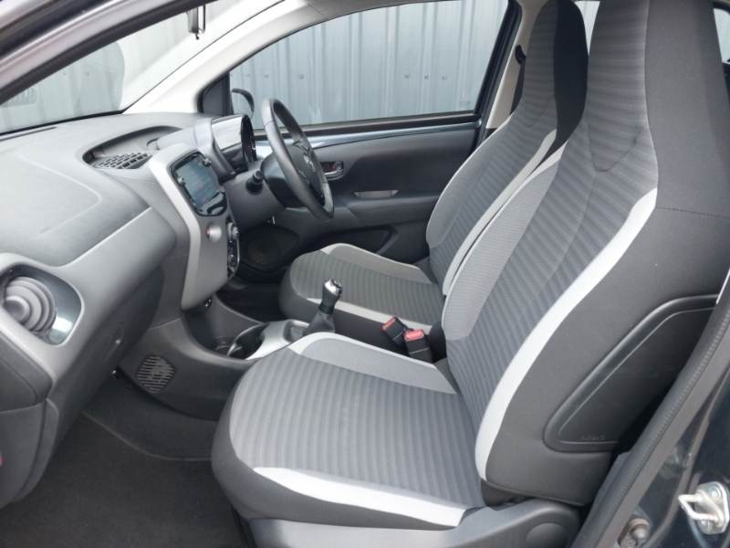 Toyota Aygo 1.0 Vvt-i X-play SP69WMA Grey #5