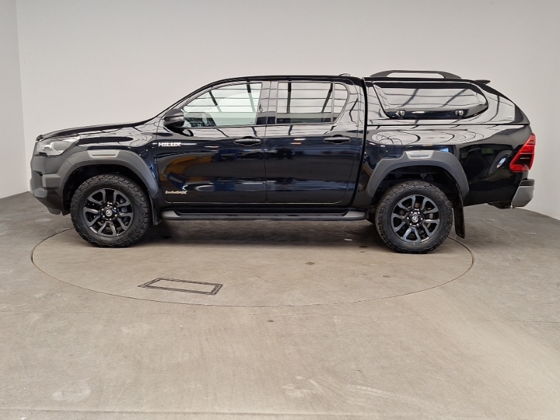 Toyota HILUX Invincible X Dcab Pick Up 2.8 D-4d Black #4
