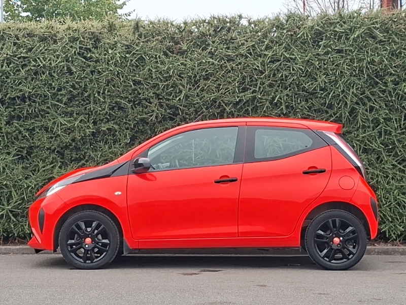 Toyota Aygo 1.0 Vvt-i X-cite Orange #4