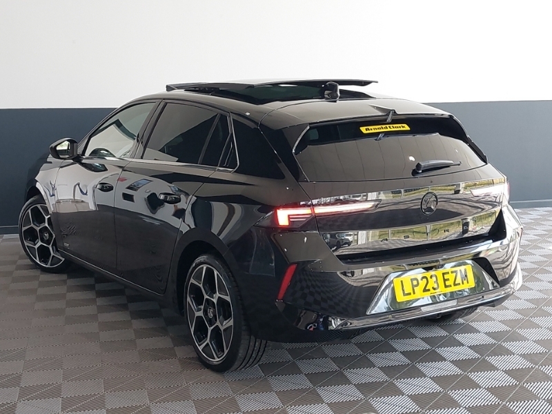 Vauxhall Astra 1.5 Turbo D Ultimate Black #2