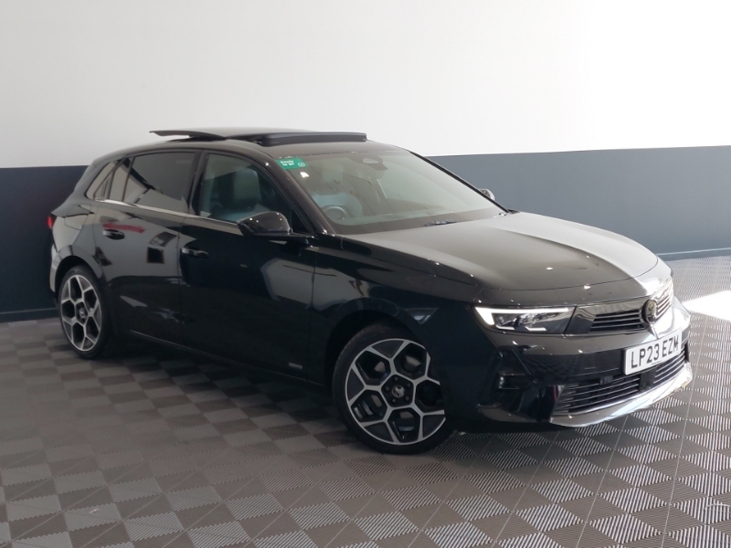 Vauxhall Astra Ultimate White #7