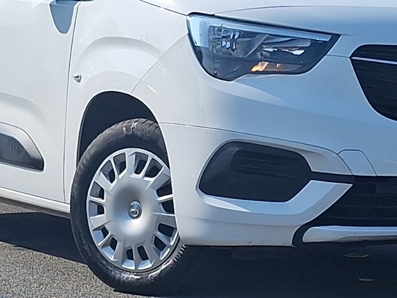 Vauxhall Combo Diesel White #20