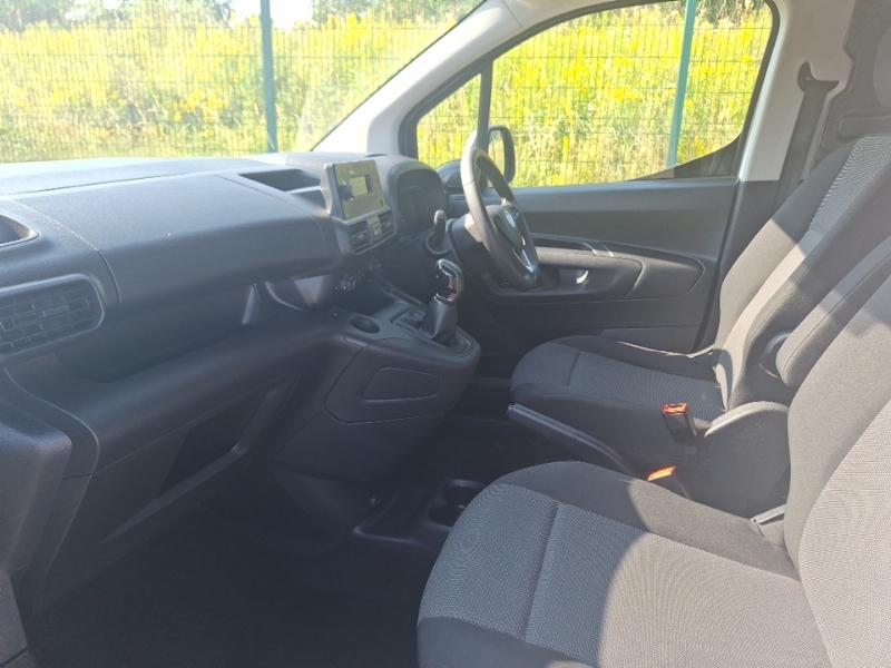 Vauxhall Combo 2300 1.5 Turbo D 100Ps H1 Sportive Van White #5