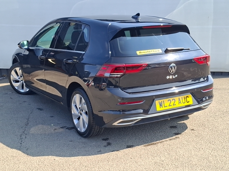Volkswagen Golf 1.5 Tsi 150 Style WL22AUC Black #2