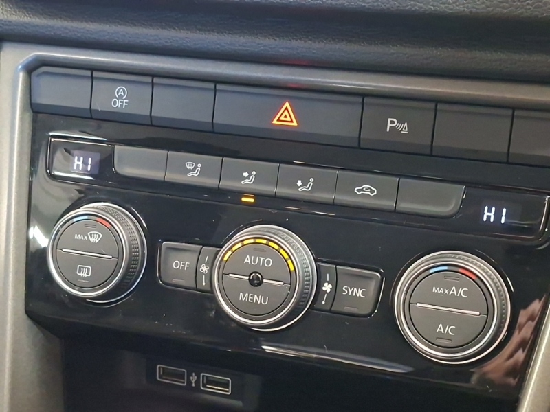 Volkswagen T-Roc Hatchback Grey #15