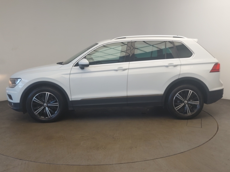 Volkswagen Tiguan 1.4 Tsi 125 Se Nav DF18RWK White #4