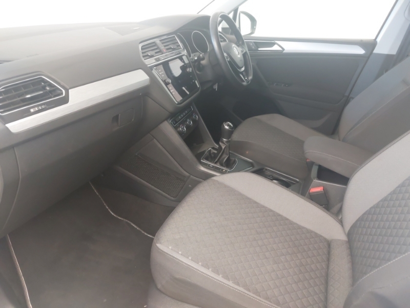 Volkswagen Tiguan 1.4 Tsi 125 Se Nav DF18RWK White #5