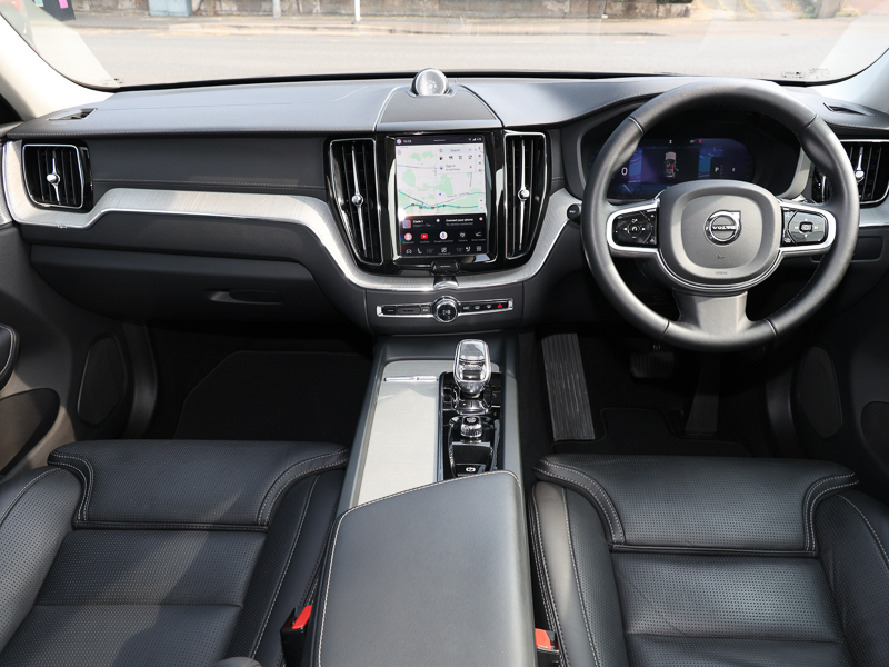 Volvo XC60 2.0 B5p Ultra Dark Awd Geartronic RV25XVT Grey #4