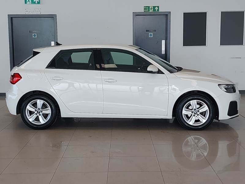 Audi A1 25 Tfsi Technik White #3