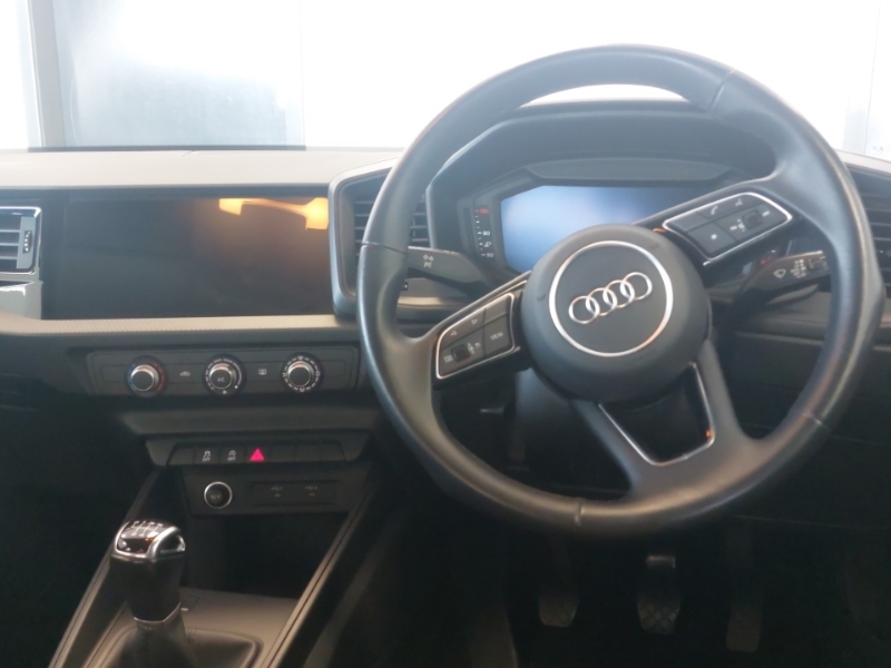 Audi A1 25 Tfsi Technik White #5