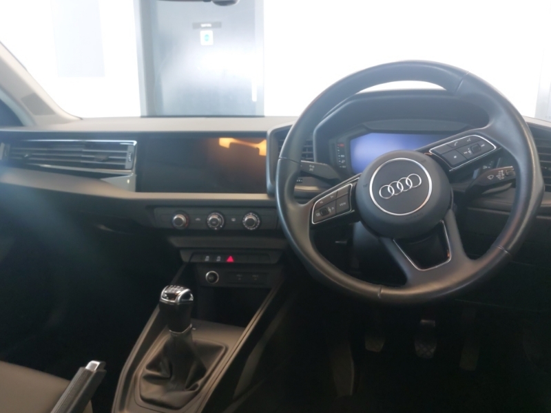Audi A1 25 Tfsi Technik White #4