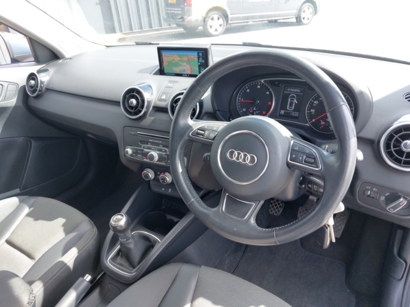 Audi A1 Sport White #12