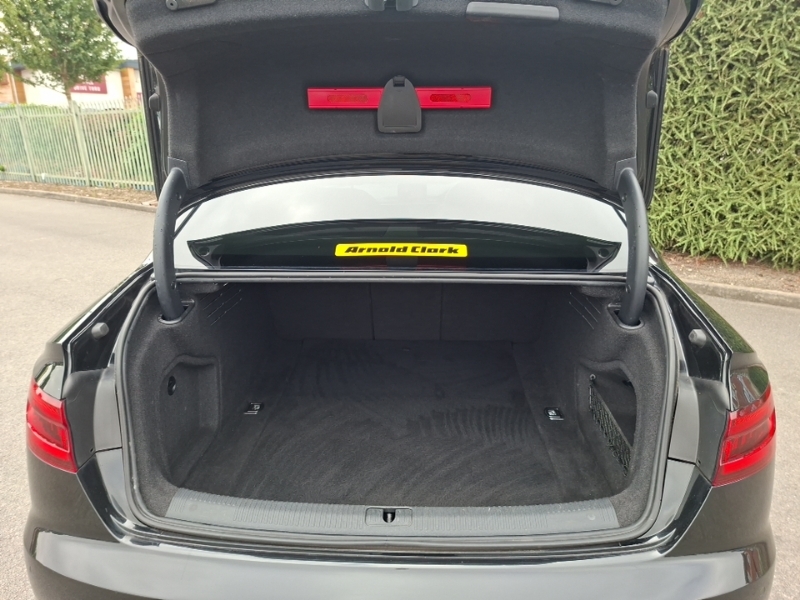 Audi A4 Petrol White #18
