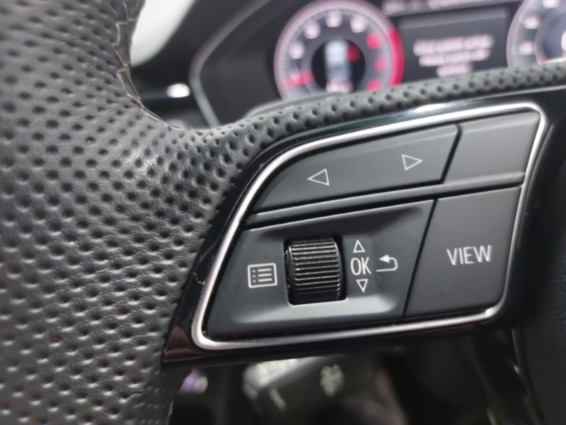Audi A4 Black Edition Black #12