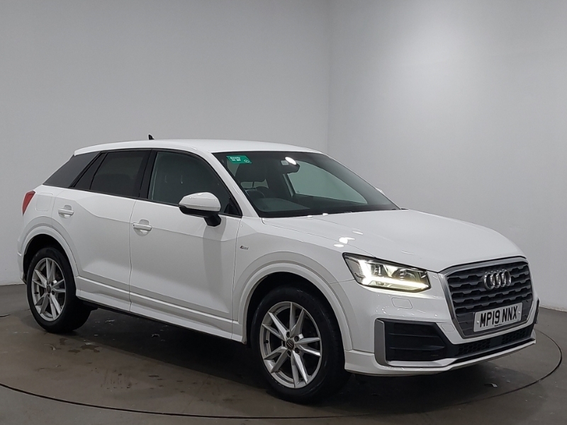 Audi Q2 Sport White #7