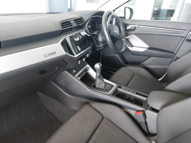 Audi Q3 Black Edition Black #7