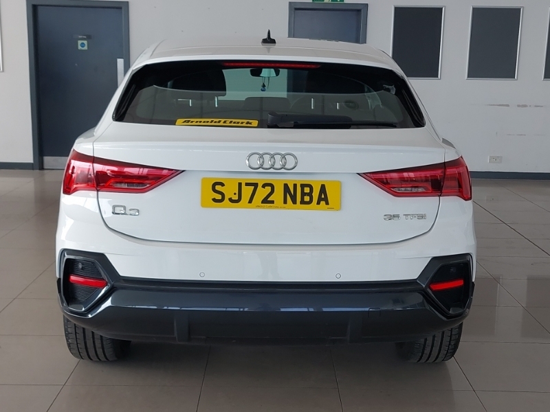 Audi Q3 Black Edition Black #15