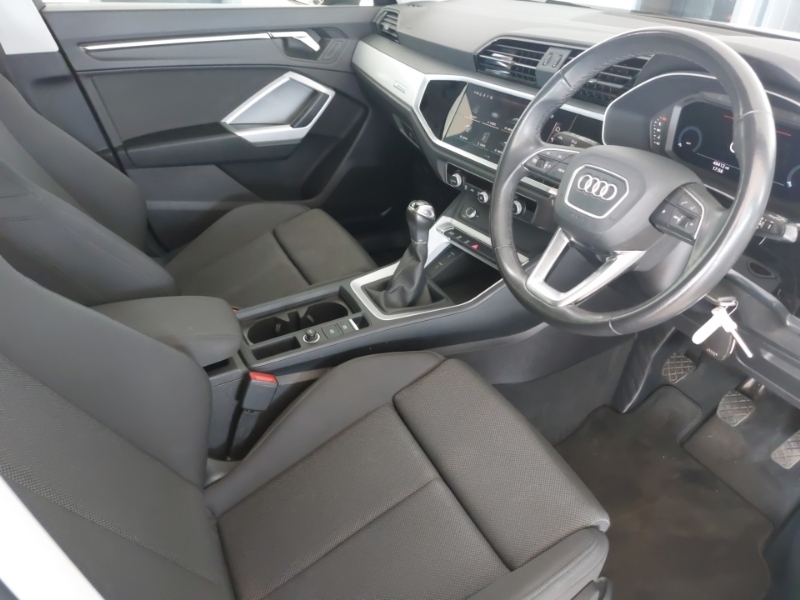 Audi Q3 35 Tfsi Sport White #6