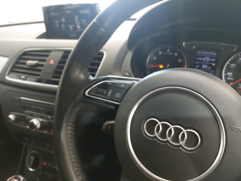 Audi Q3 Tfsi Cod S Line Edition Red #17