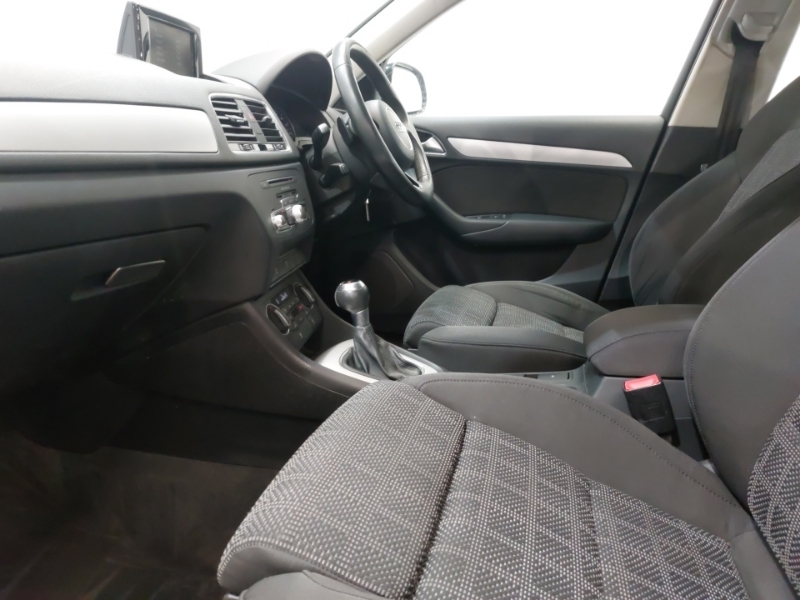 Audi Q3 1.4T Fsi Sport S Tronic Black #5