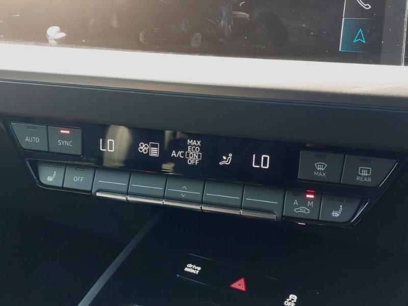 Audi Q4 E Tron Black Edition Black #20