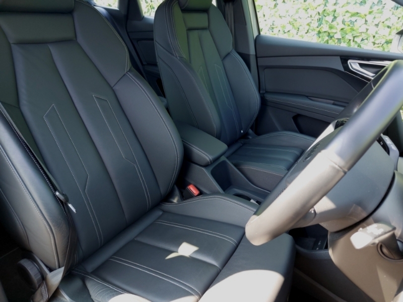 Audi Q4 E Tron Black Edition Black #11