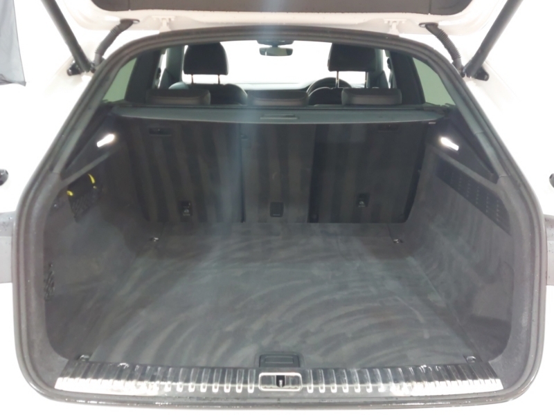 Audi Q8 Black Edition Blue #8