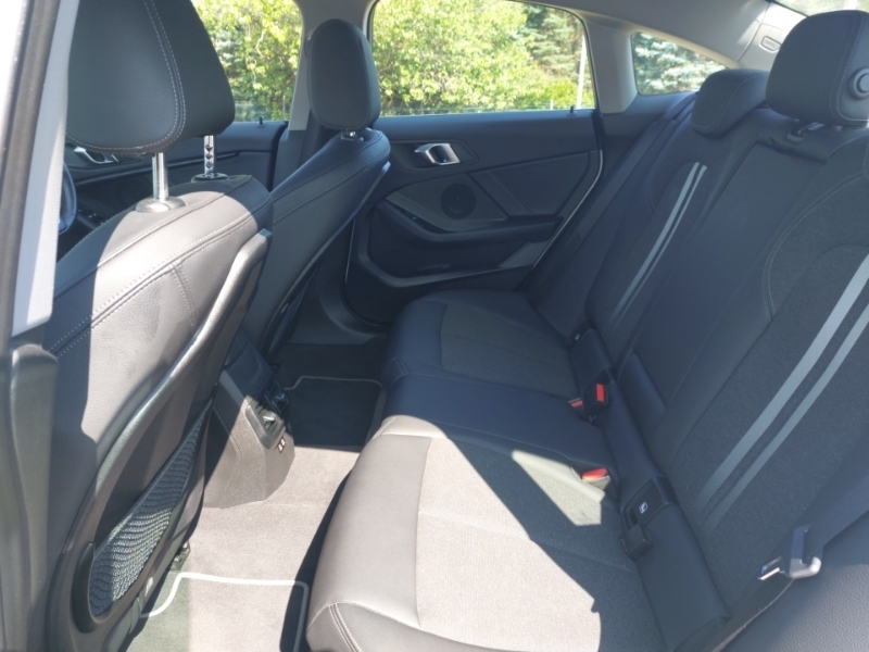 BMW 2 Series 218D Sport Live Cockpit Prof White #6