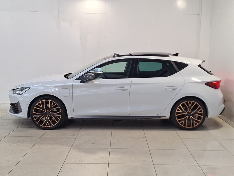 Cupra Leon 1.4 Ehybrid Vz2 Design Edition Dsg White #4