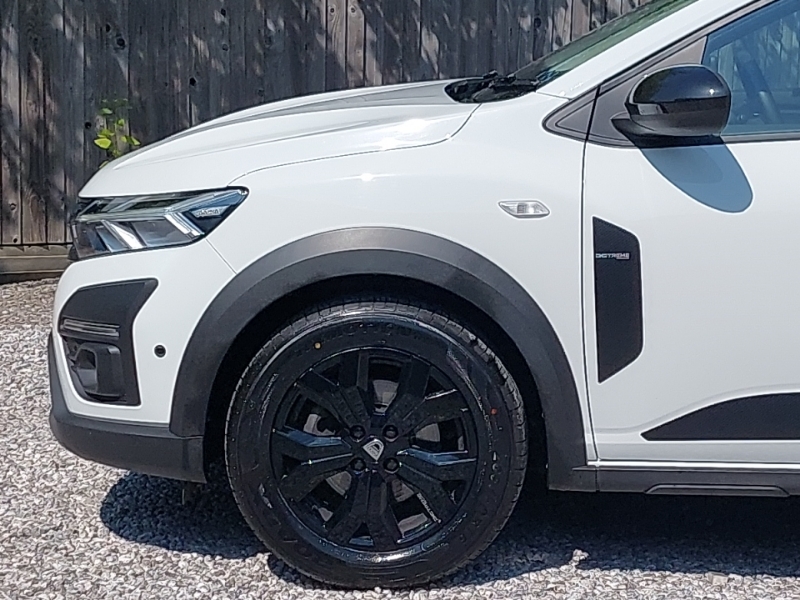 Dacia Jogger Extreme Se White #19
