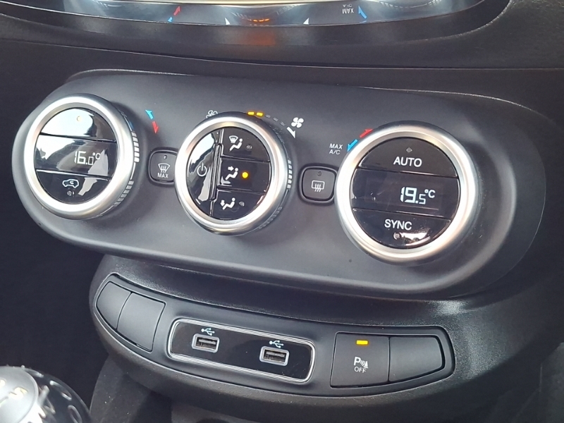 Fiat 500X Automatic White #15