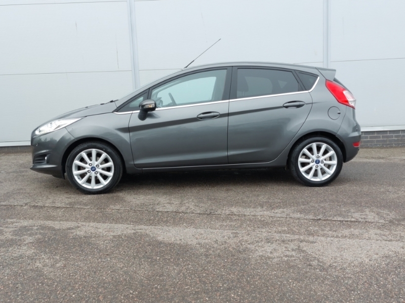 Ford Fiesta 1.0 Ecoboost Titanium Grey #4