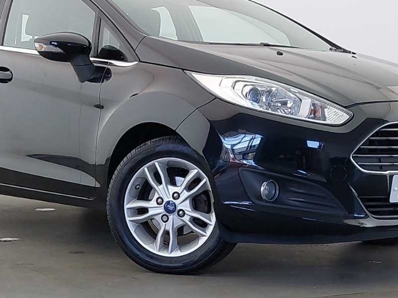 Ford Fiesta Hatchback Blue #20