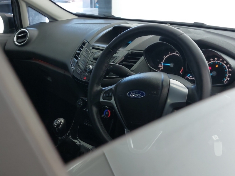 Ford Fiesta Hatchback Blue #15