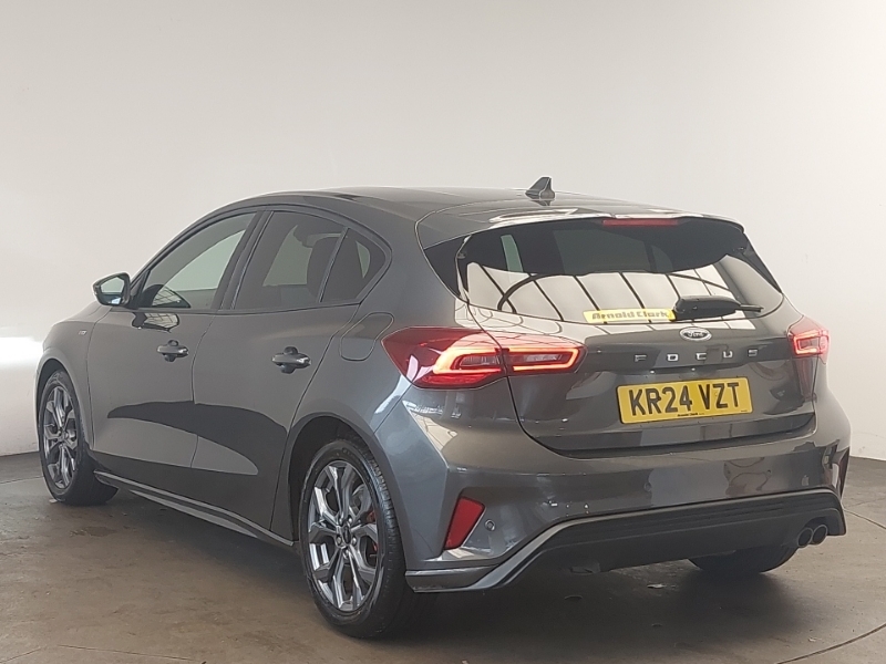 Ford Focus Active X Red #2