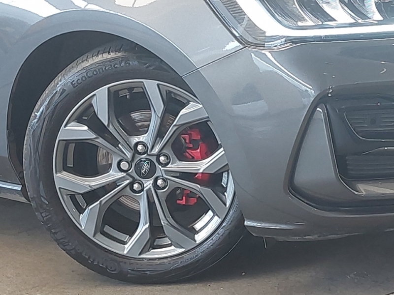 Ford Focus Active X Red #20