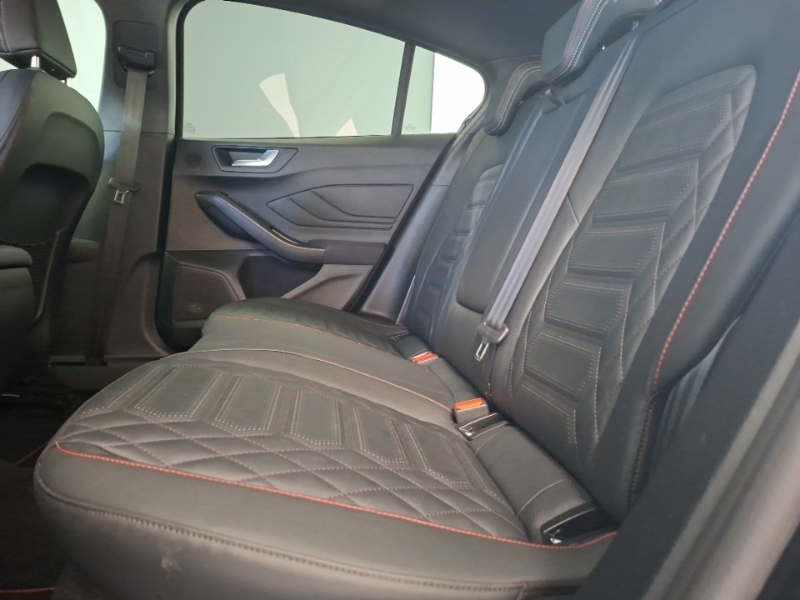 Ford Focus 1.0 Ecoboost Hybrid Mhev St-line X Black #6