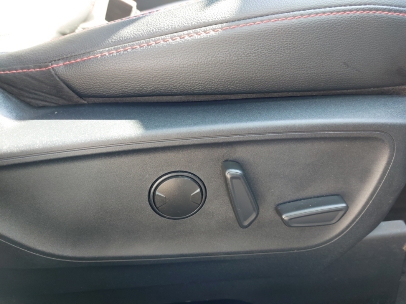 Ford Kuga Suv White #16