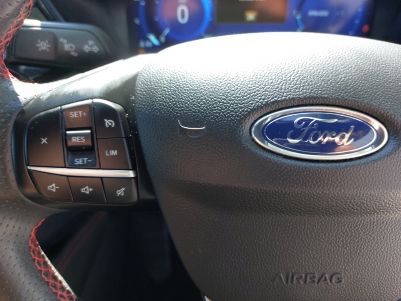 Ford Kuga Suv White #12