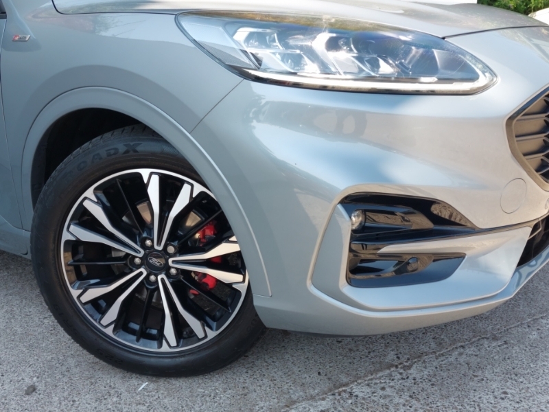 Ford Kuga Suv White #20