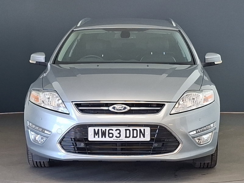 Ford Mondeo Hatchback Silver #14