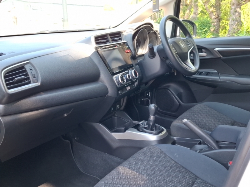 Honda Jazz 1.3 Se White #5