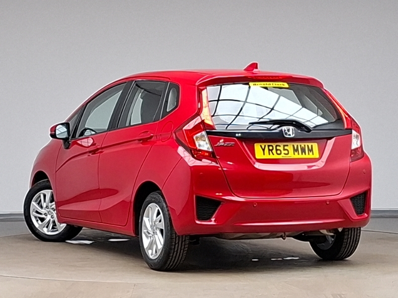 Honda Jazz 1.3 Se Cvt Red #2