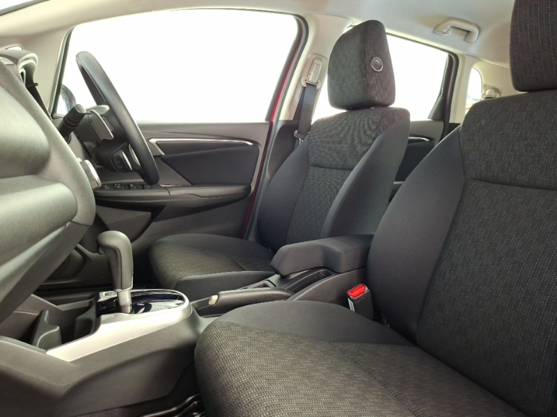Honda Jazz 1.3 Se Cvt Red #5